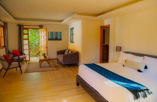 Zacaulpan de Amilpas Hotel | Relax at Hotel La Casa de los Árboles - Rated 9.6/10
