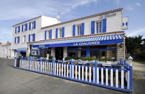 La Bree-les-Bains Hotel | Relax at Hotel La Chaudrée with Ocean View and Pool