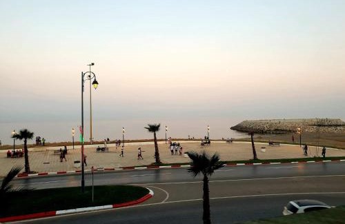Fnideq Hotel | Cozy Hotel La Corniche Fnideq with Oceanfront Dining