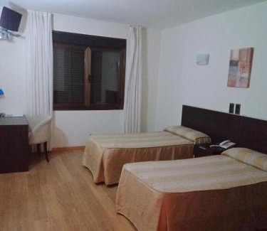 La Almunia de Dona Godina Hotel | Discover Hotel La Bodega: Family-Friendly Getaway Awaits