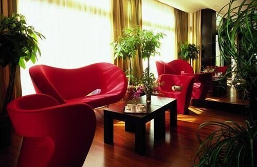 Belpasso Hotel | Discover Family-Friendly Comfort at Hotel La Fenice