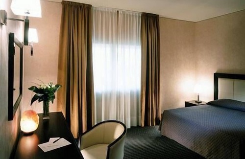 Belpasso Hotel | Discover Family-Friendly Comfort at Hotel La Fenice