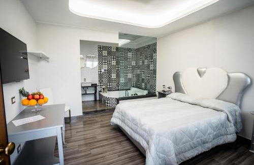 Boscoreale Hotel | Discover Hotel la Fenice: Family-Friendly & Pet Welcoming