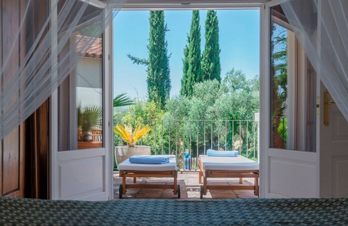Ronda Hotel | Discover Hotel La Fuente de la Higuera - Rated 9.8/10!