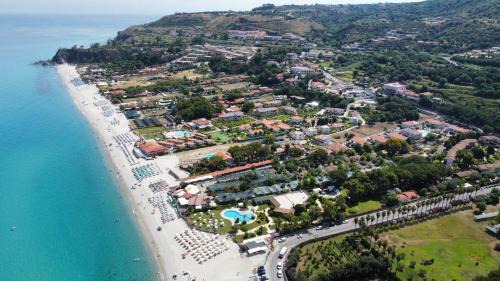 Marina di Zambrone Hotel | Discover Hotel La Giara: 9.1/10 with Ocean Views