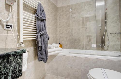 Volterra Hotel | Top-Rated Hotel La Locanda: Pet-Friendly and Family Fun