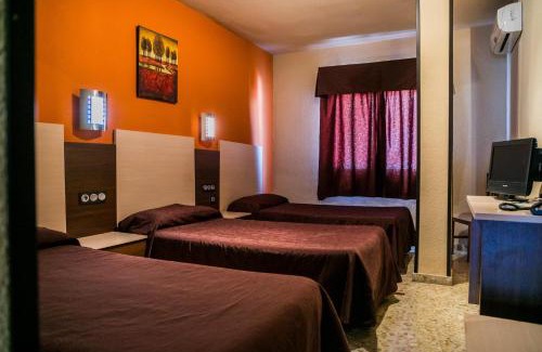 Iznalloz Hotel | Discover Hotel La Nava: Pet Friendly & Family Welcoming
