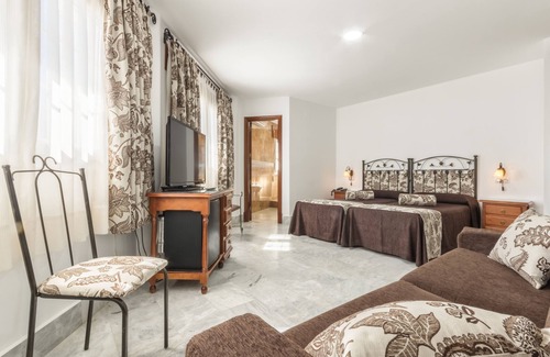 Rota Hotel | Discover Comfort at Hotel La Parrita with Spa & Breakfast