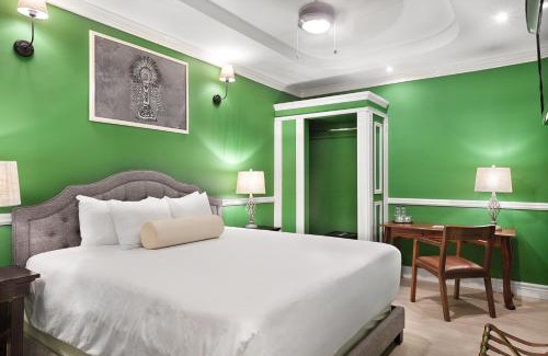 Leon Hotel | Discover Hotel la Perla Leon: Family-Friendly & Rated 9/10