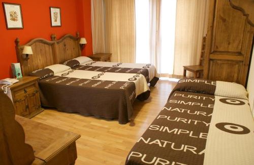 Broto Hotel | Discover Hotel La Posada: Pet & Child Friendly Stay
