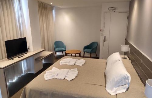 Oncativo Hotel | Guest Rated: Hotel La Posta with Breakfast & Accessibility