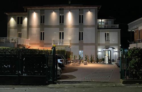 Mozzo Hotel | Discover Family-Friendly Comfort at Hotel La Quercia