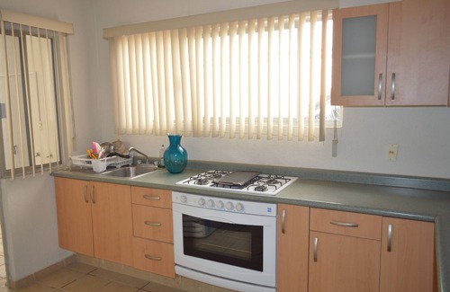 Parque Las Palmas Hotel | Relaxing Hotel La Terminal: Family-Friendly with Spa Access