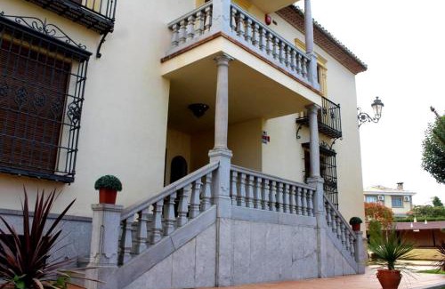 La Zubia Bed & Breakfast | Discover Hotel La Zubia in Granada - Rated 8.5/10!