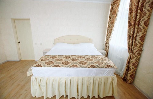 Krasnodar Hotel | Budget-Friendly Hotel Labirint with Breakfast & Hot Tub