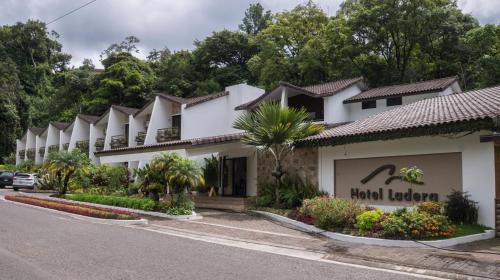 Boquete Hotel | Explore Hotel Ladera: Family-Friendly with Breakfast Included