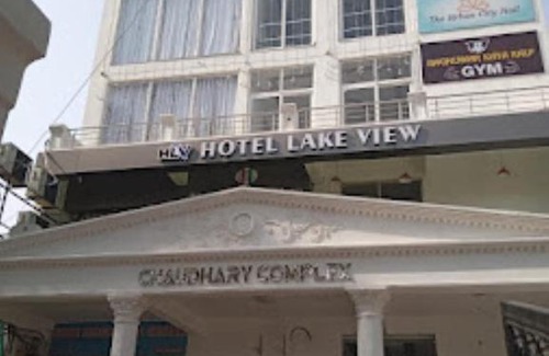 Chhatarpur Hotel | Top-Rated Hotel Lake View in Chhatarpur with Breakfast