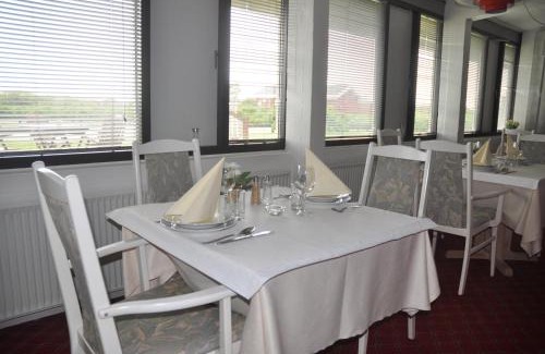 Lakolk Hotel | Comfortable Hotel Lakolk with Oceanfront Views & Pool