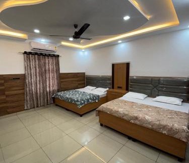 Goga Medi Hotel | Discover Comfort at Lala Ji Guest House - Child Friendly Stay