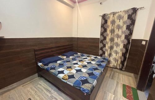 Goga Medi Hotel | Discover Comfort at Lala Ji Guest House - Child Friendly Stay