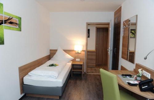 Hegnach Hotel | Pet-Friendly Getaway at Hotel Lamm with Family Amenities