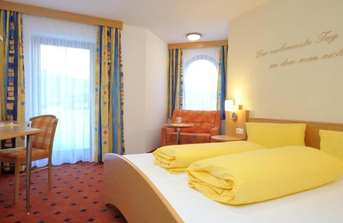 Ischgl Hotel | Experience Hotel Lamtana: 4-Star Stay with Spa & Pet Friendly