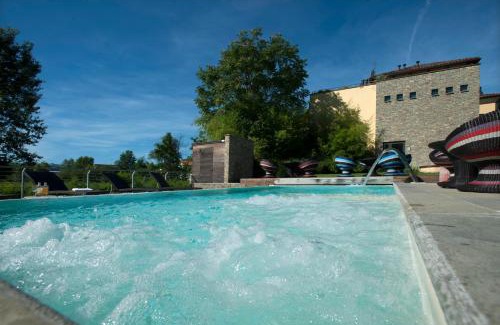 Alba Hotel | Discover Comfort at Hotel Langhe - Pet Friendly & Ocean View