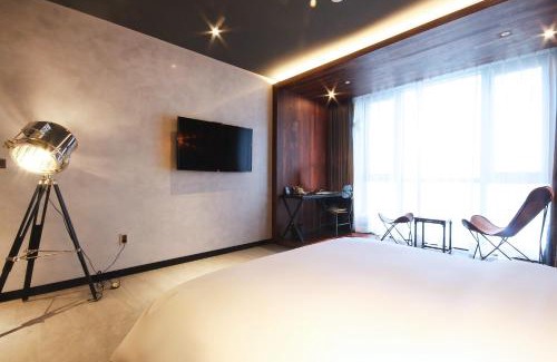 Haeundae Hotel | Oceanfront Hotel Laon: Rated 8/10 with Hot Tub & Views