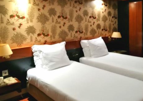 Valenca Hotel | Discover Hotel Lara: Family-Friendly Stay with Pool Access