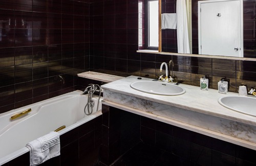 Valenca Hotel | Discover Comfort at Hotel Lara with Pool & Spa Amenities