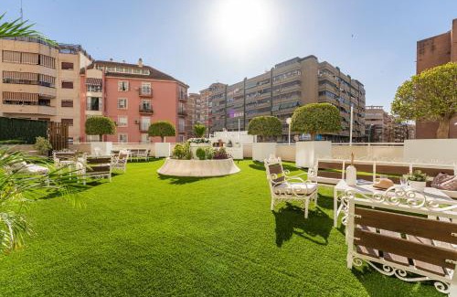 Explanada de la Estacion Hotel | Kid-Friendly Retreat at Hotel Las Américas - Guest Rated 8.1