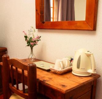 El Rosario Hotel | Oceanfront Getaway at Hotel Las Cañadas with Breakfast