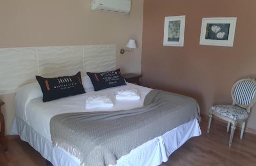 Carlos Reyles Bed & Breakfast | Discover Hotel Las Calas: Oceanfront Bliss Awaits You