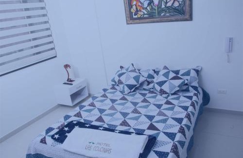 Los Martires Hotel | Budget-Friendly Comfort at Hotel Las Colonias with Breakfast