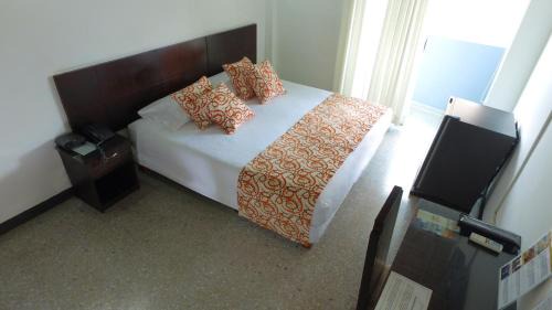 Apartado Hotel | Discover Hotel Las Molas: Family-Friendly with Breakfast