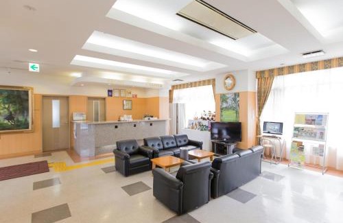 Shinhidaka Hotel | Budget-Friendly Hotel Laurel with Breakfast & Accessibility