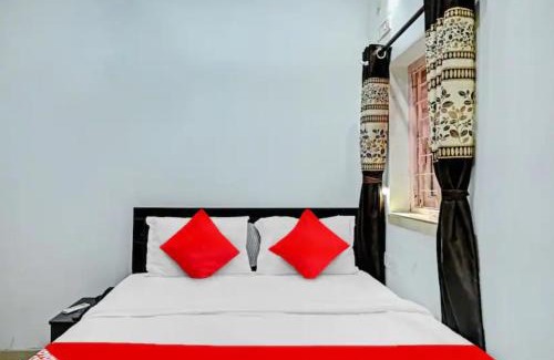 Jadavpur Hotel | Top-Rated Hotel Laxmi Guest House Jadavpur with Dining & Family Amenities
