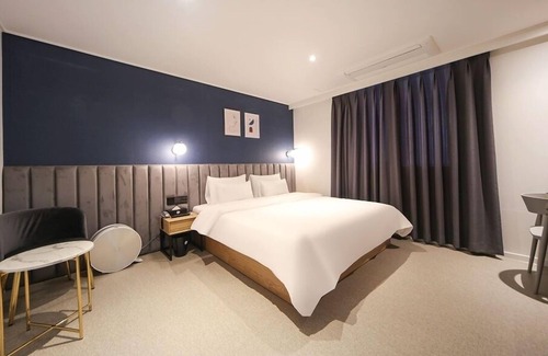 Masan Hotel | Eco-Friendly Comfort at Hotel Lazy Heaven - Guest Rated 8.2