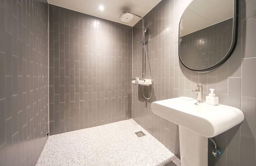 Masan Hotel | Eco-Friendly Comfort at Hotel Lazy Heaven - Guest Rated 8.2