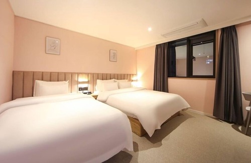 Masan Hotel | Eco-Friendly Comfort at Hotel Lazy Heaven - Guest Rated 8.2