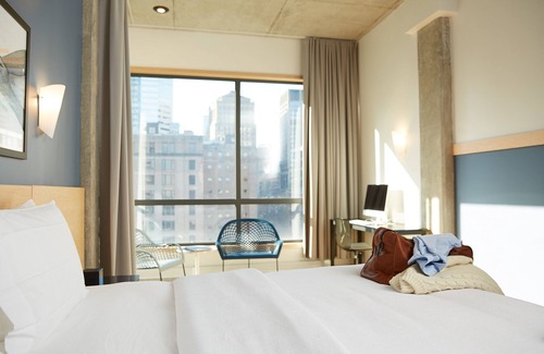 Ville-Marie Hotel | Top-Rated Hotel Le Dauphin in Montreal with Unique Amenities