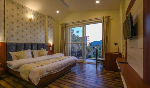 Kumarhatti Hotel | Family-Friendly Retreat at Hotel Le Halcyon Kasauli