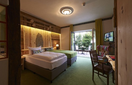 Sankt Wendel Hotel | Elegant Hotel le Journal: Spa and Dining Awaits You