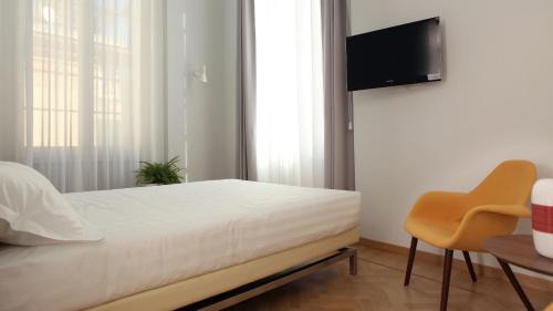 Genoa Historical Centre Hotel | Pet-Friendly Hotel Le Nuvole: Top-Rated Stay with Dining