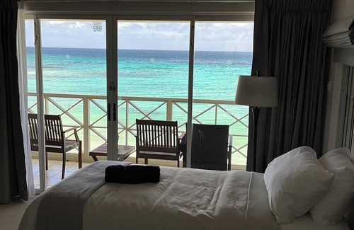 St. Lawrence Gap Hotel | Hotel Le Roy