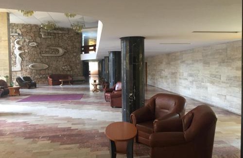 Amara Hotel | Pet-Friendly Hotel Lebăda with Oceanfront Views & Dining
