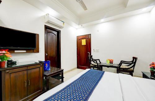 Paharganj Hotel | Guest Rated 10/10: Hotel Legend International, Near Railway