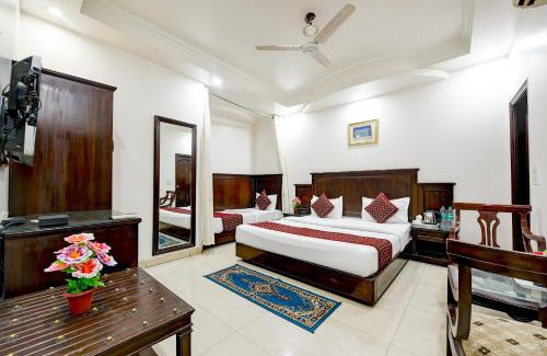 Paharganj Hotel | Guest Rated 10/10: Hotel Legend International, Near Railway