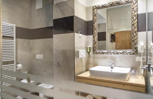 Muhlbach Hotel | Discover Hotel Leitner: Oceanfront Retreat with Pool & Spa