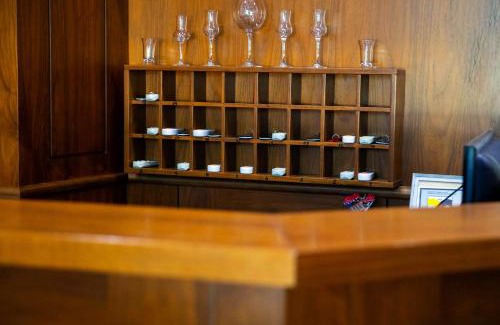 Pejë Hotel | Budget-Friendly Hotel Leo with Breakfast & Hot Tub